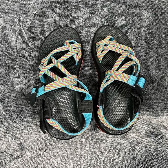 🖤 Chaco ZX/2 Classic Fiesta Rainbow Stripe Toe Loop Strappy Sandals Women Sz 6 - Picture 5 of 7